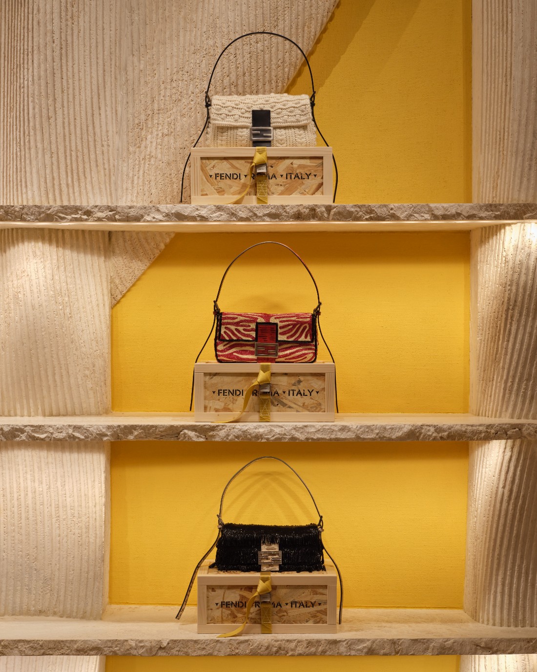 ماريا غرازيا كيوري ‏تعيد صياغة الأيقونة بروحٍ تحتفي بالمرأة المتعددة