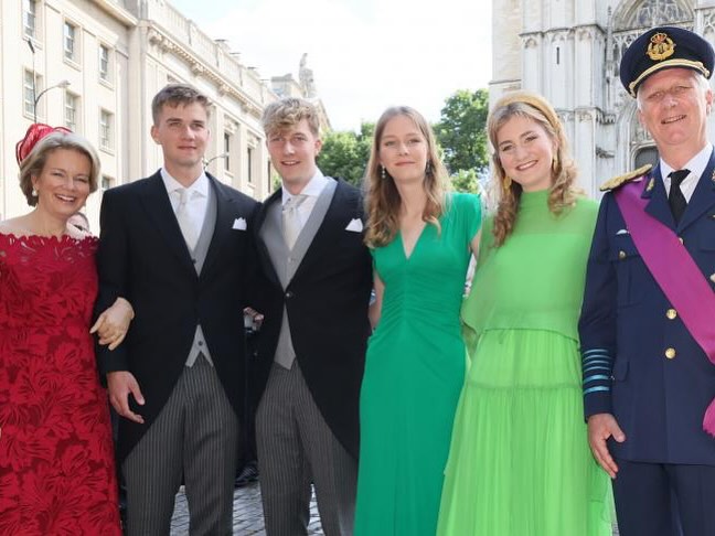 إليزابيث وإخوتها.. نموذج العائلة المتكاملة