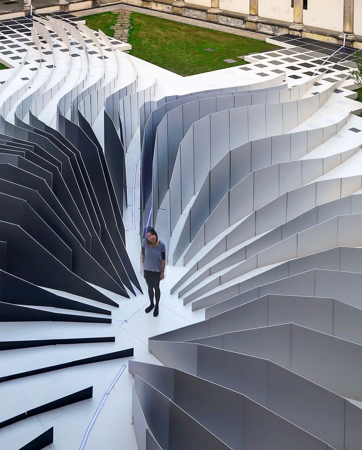 أحد تصميمات زها حديد