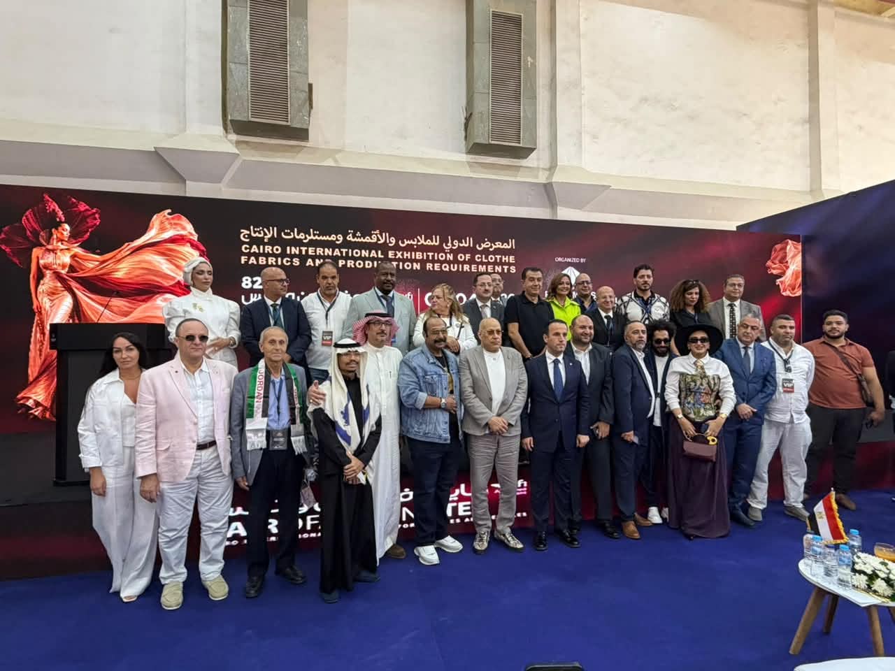 معرض يعكس تطور صناعة الملابس والمنسوجات في مصر