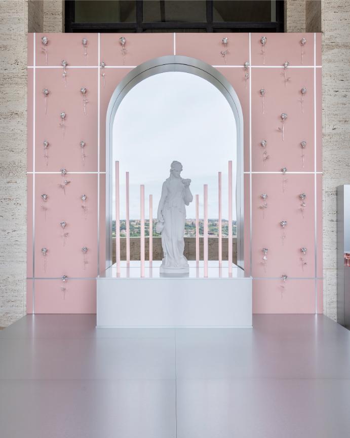 عائلة عطور  FENDI لأول مرة في تاريخها، تكشف FENDI عن مجموعة كاملة من العطور