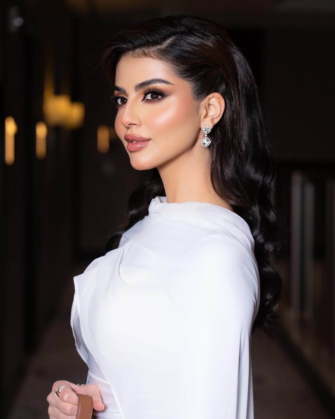 1 رئيسية اطلالة نيرمين محسن بخطوط الكحل السوداء