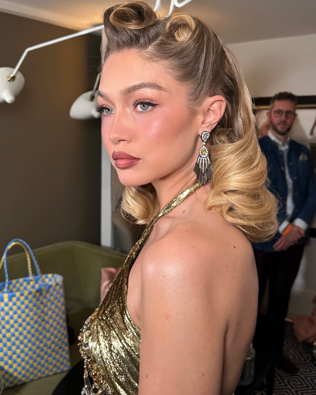 1 رئيسية النجمة جيجي حديد ـ الصورة من حساب إنستقرام خبير التجميل Patrick Ta