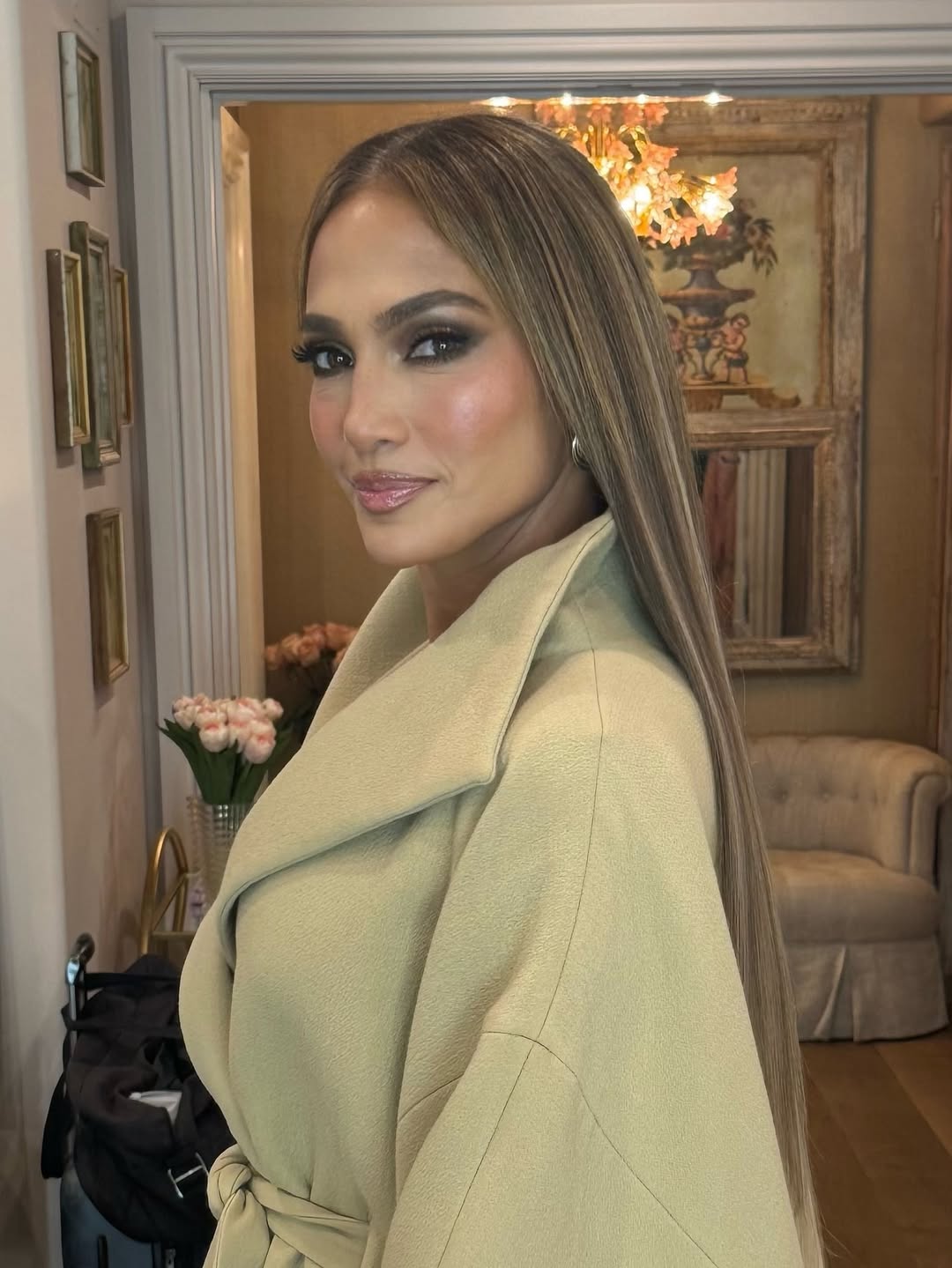 1 رئيسية صبغات الشعر البني بتدرجات العسلي المتموج من وحي Jennifer Lopez