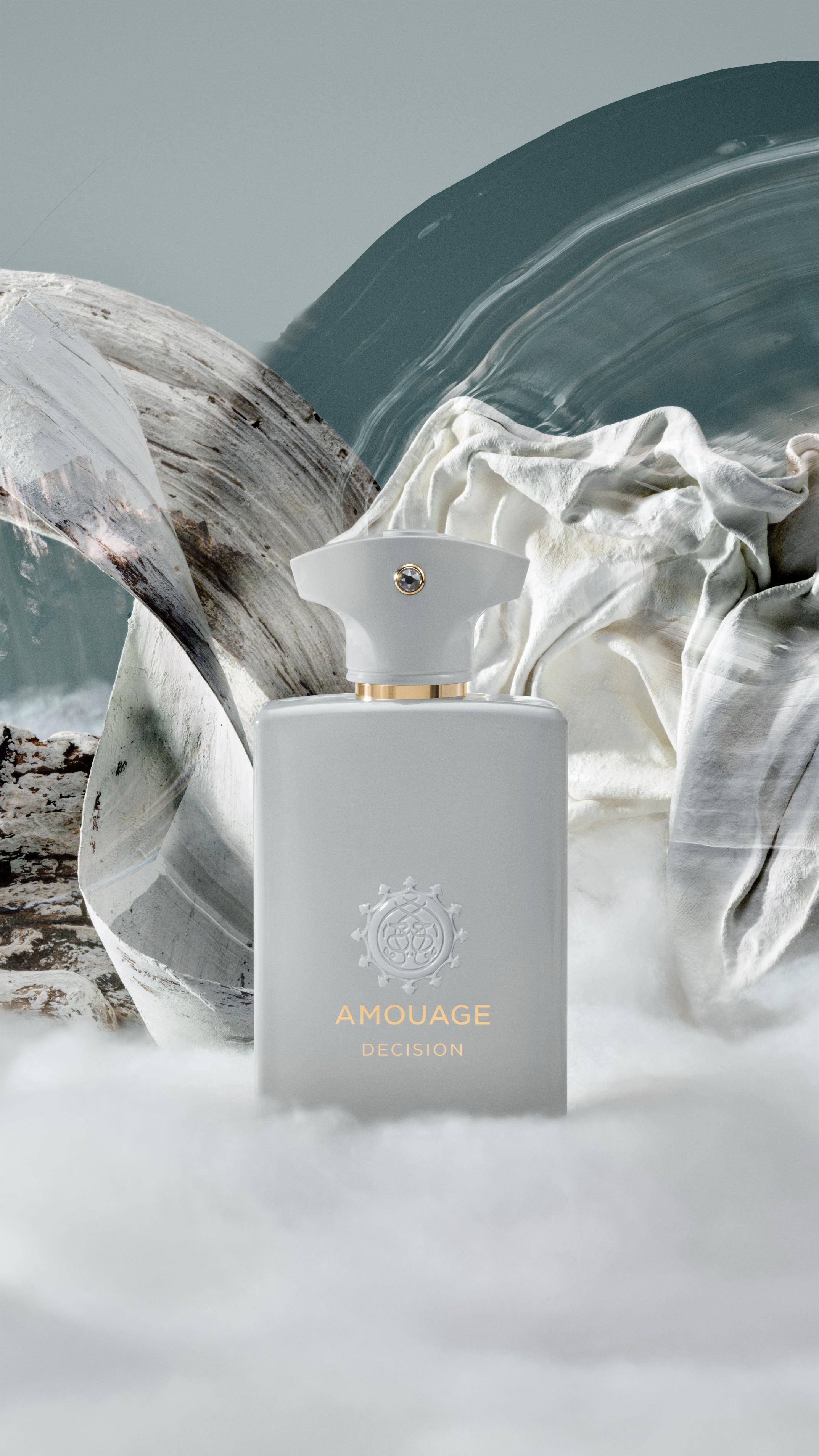 1 رئيسية عطر ’ديسيشن‘   من مجموعة ’أوديسي‘ لعلامة أمواج