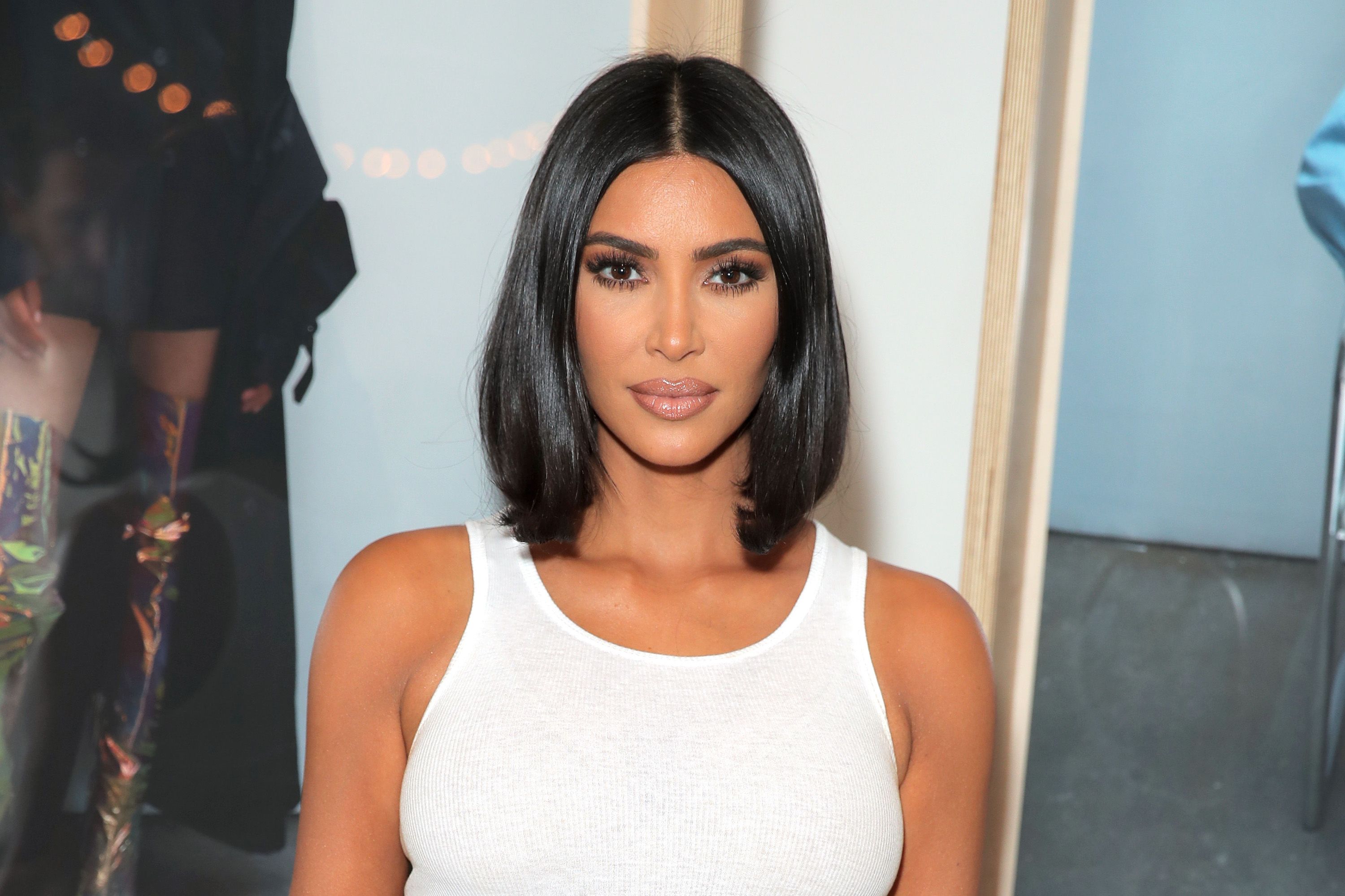 1 رئيسية قصة الـBoy Bob الكاريه من كيم كارداشيان kim kardashian
