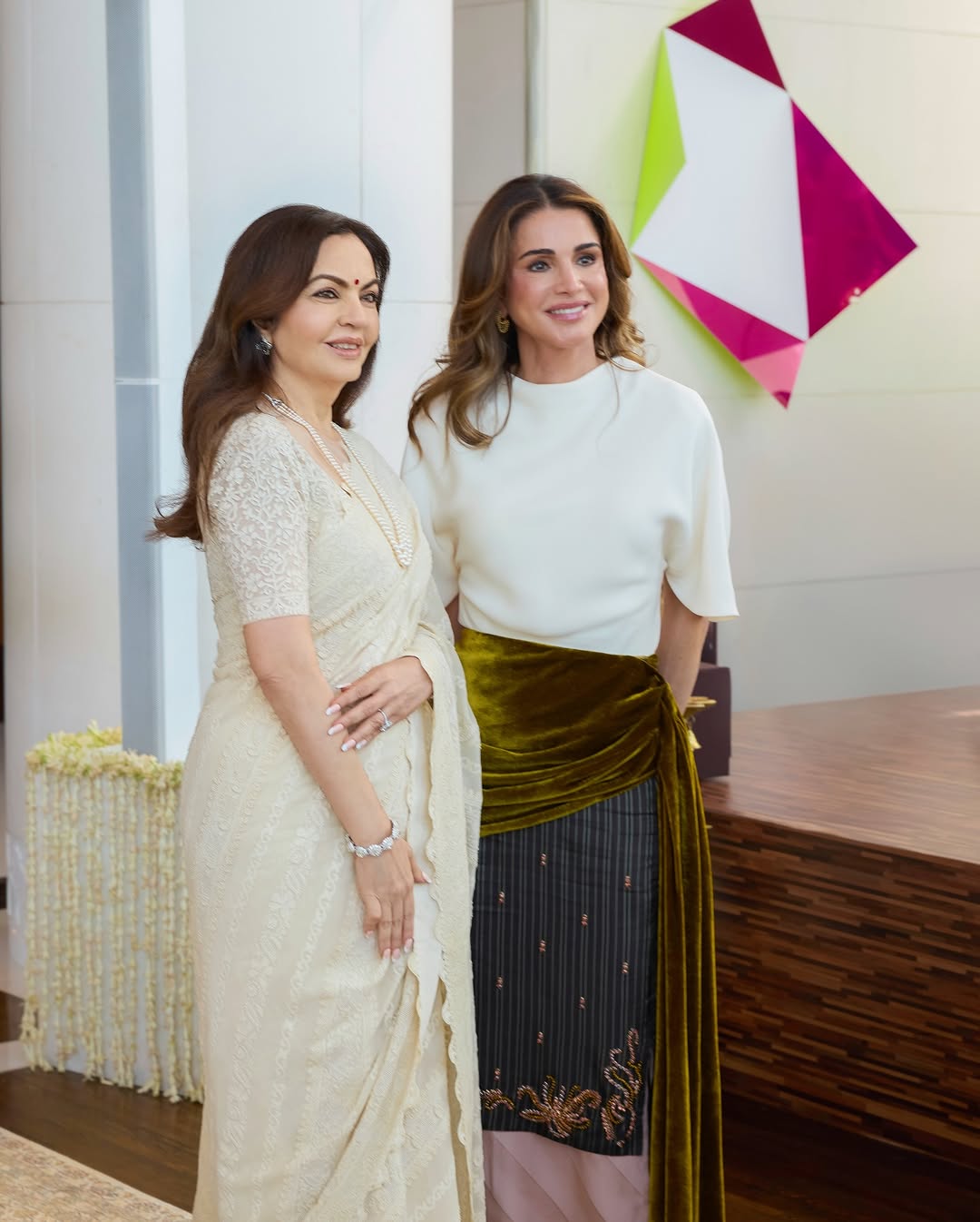 1. القوة في القيادة المؤنة