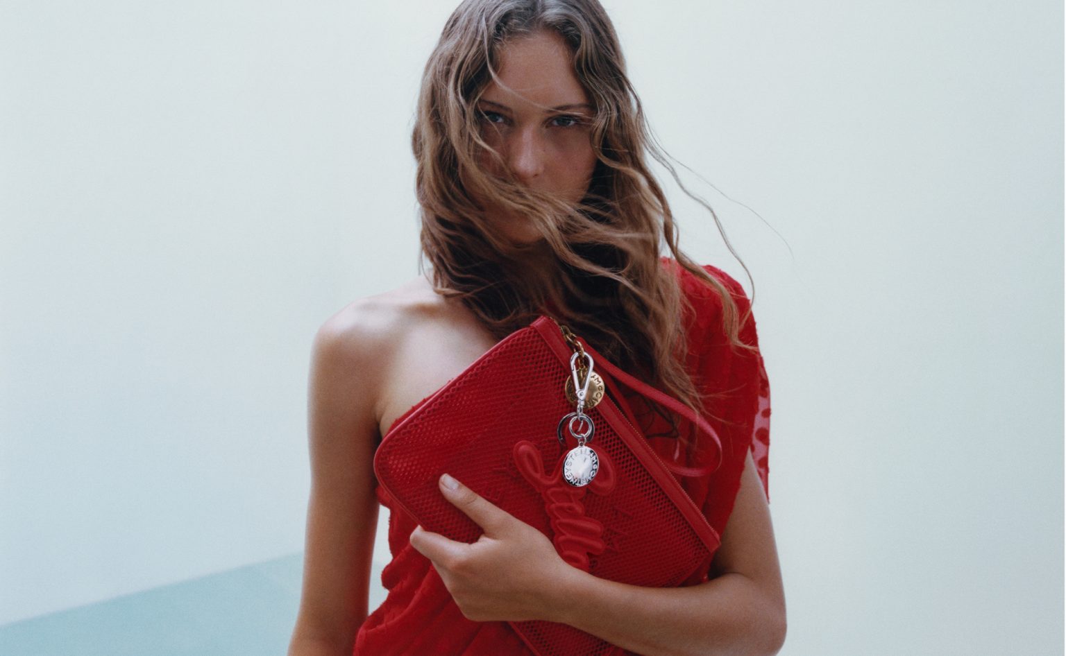 من مجموعة ستيلا مكارتني المرتقبة بالتعاون مع ‏H&M