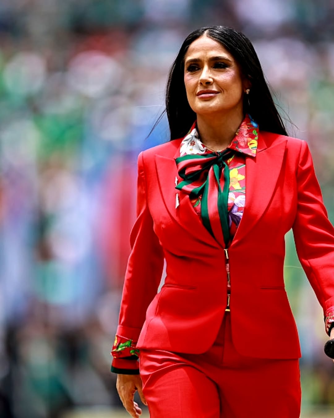 رسمات المكياج السموكي بأسلوب Salma Hayek