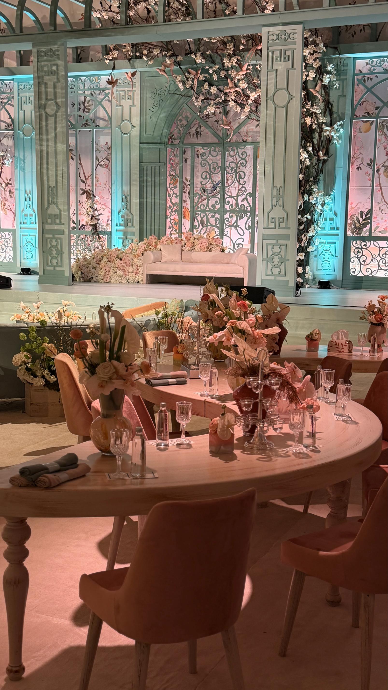 أجمل صور وفيديوهات ديكور زفاف بدر محمد عبده