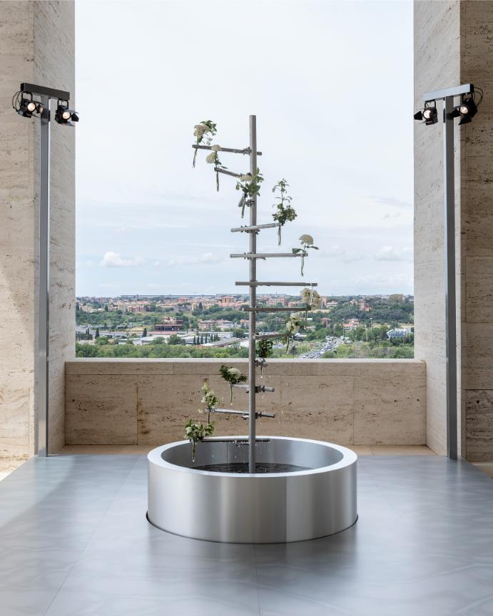 عائلة عطور  FENDI لأول مرة في تاريخها، تكشف FENDI عن مجموعة كاملة من العطور