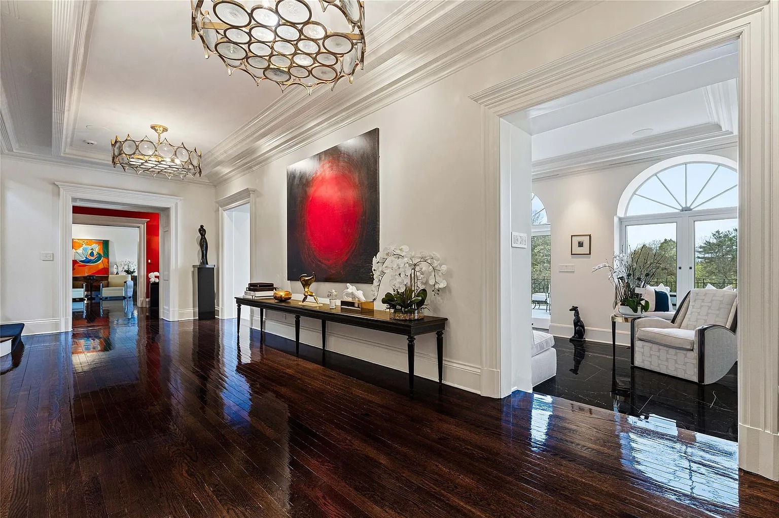 ذوق كاثرين زيتا جونز: لمسة "الدراما" الراقية في الديكور