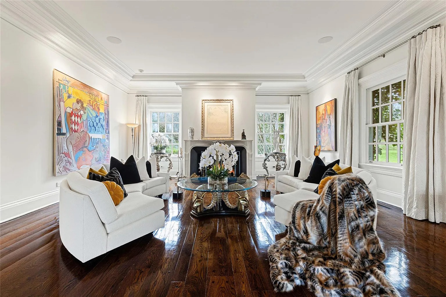 ذوق كاثرين زيتا جونز: لمسة "الدراما" الراقية في الديكور