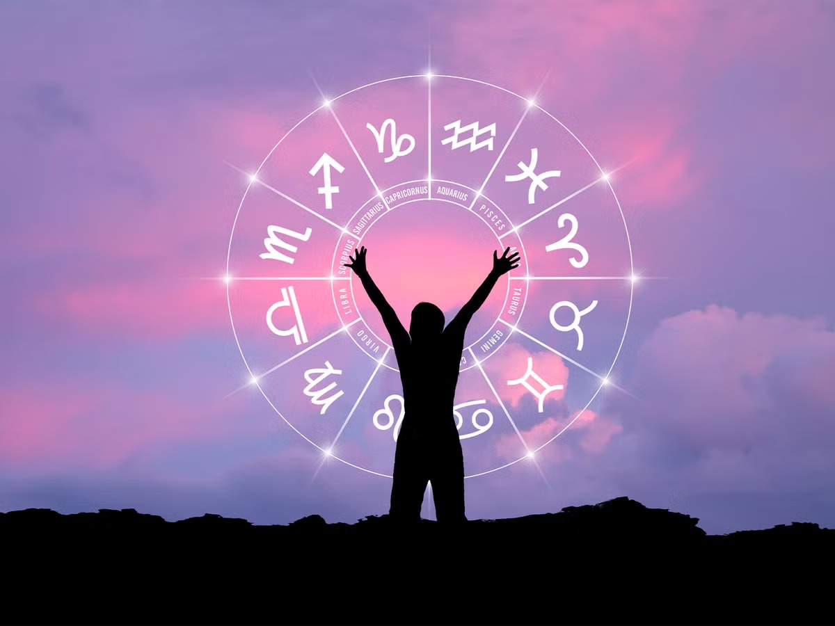 بشائر خاصة بالعذراء