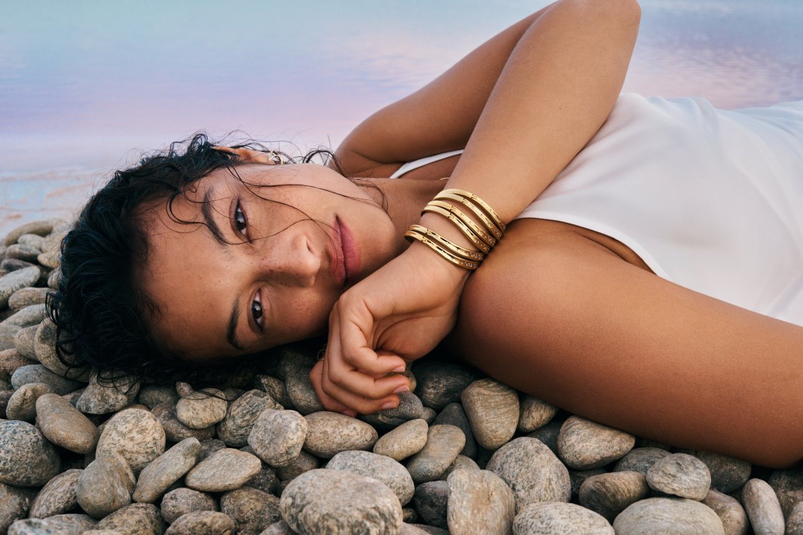 PANDORA تطلق تشكيلة ESSENCE OF SUMMER بإلهامٍ من الأجواء الصيفية ورحلات السفر