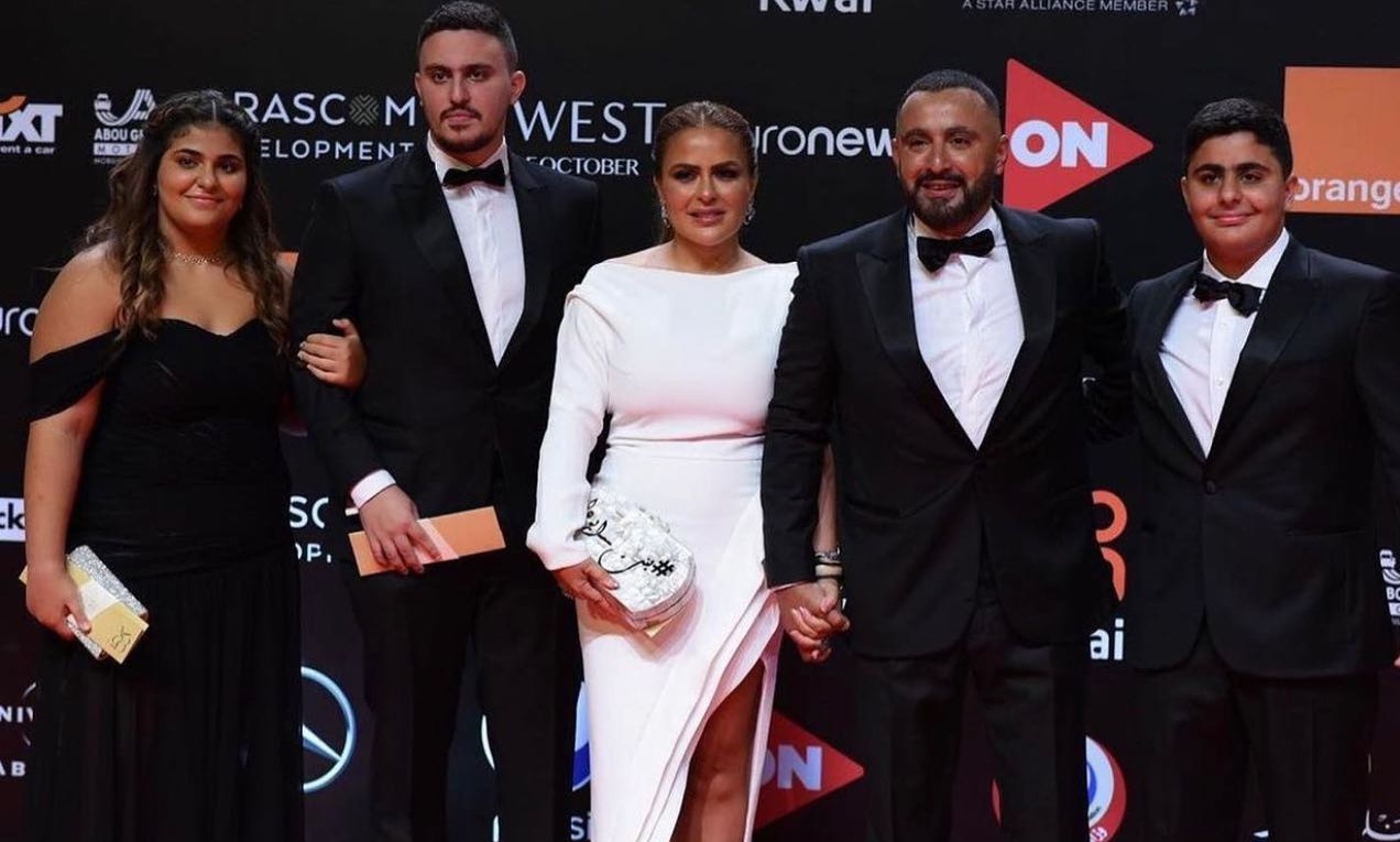 أحمد السقا ومها الصغير وأبنائهما