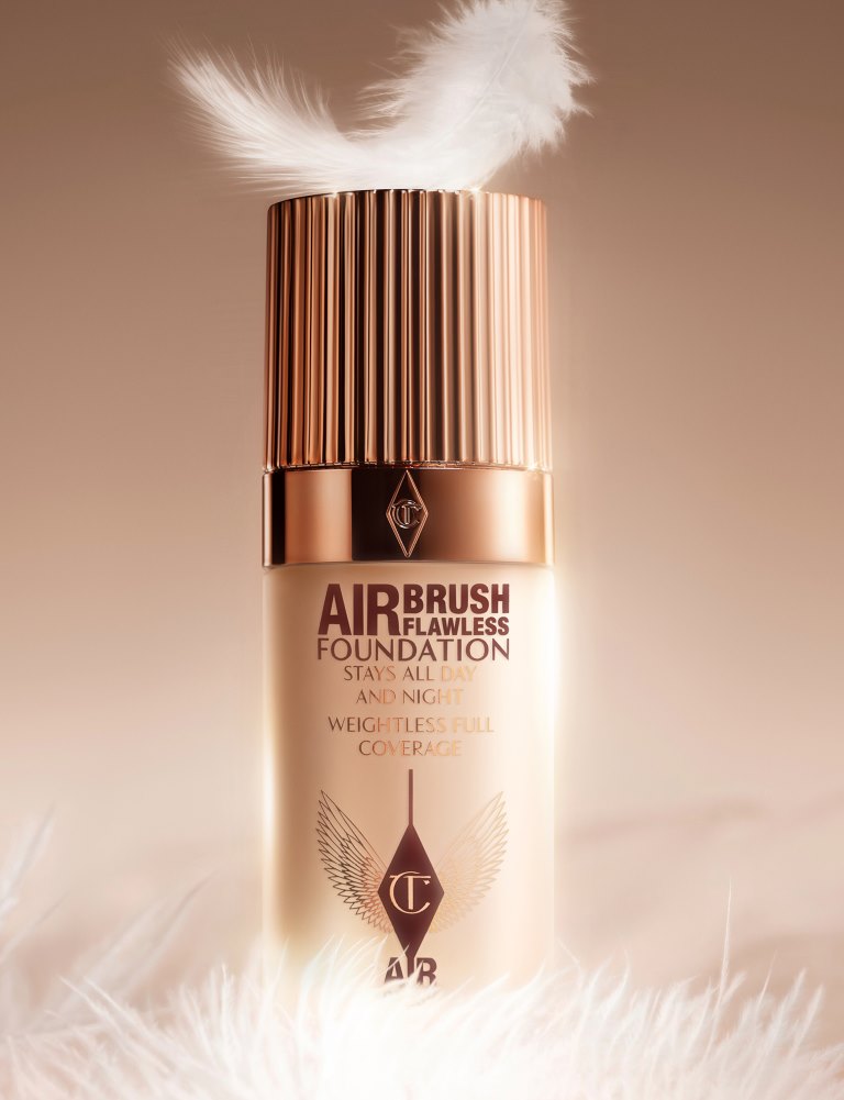 شارلوت تلبوري تكشف عن ابتكارين اثنين مميّزين من AIRBRUSH COMPLEXION