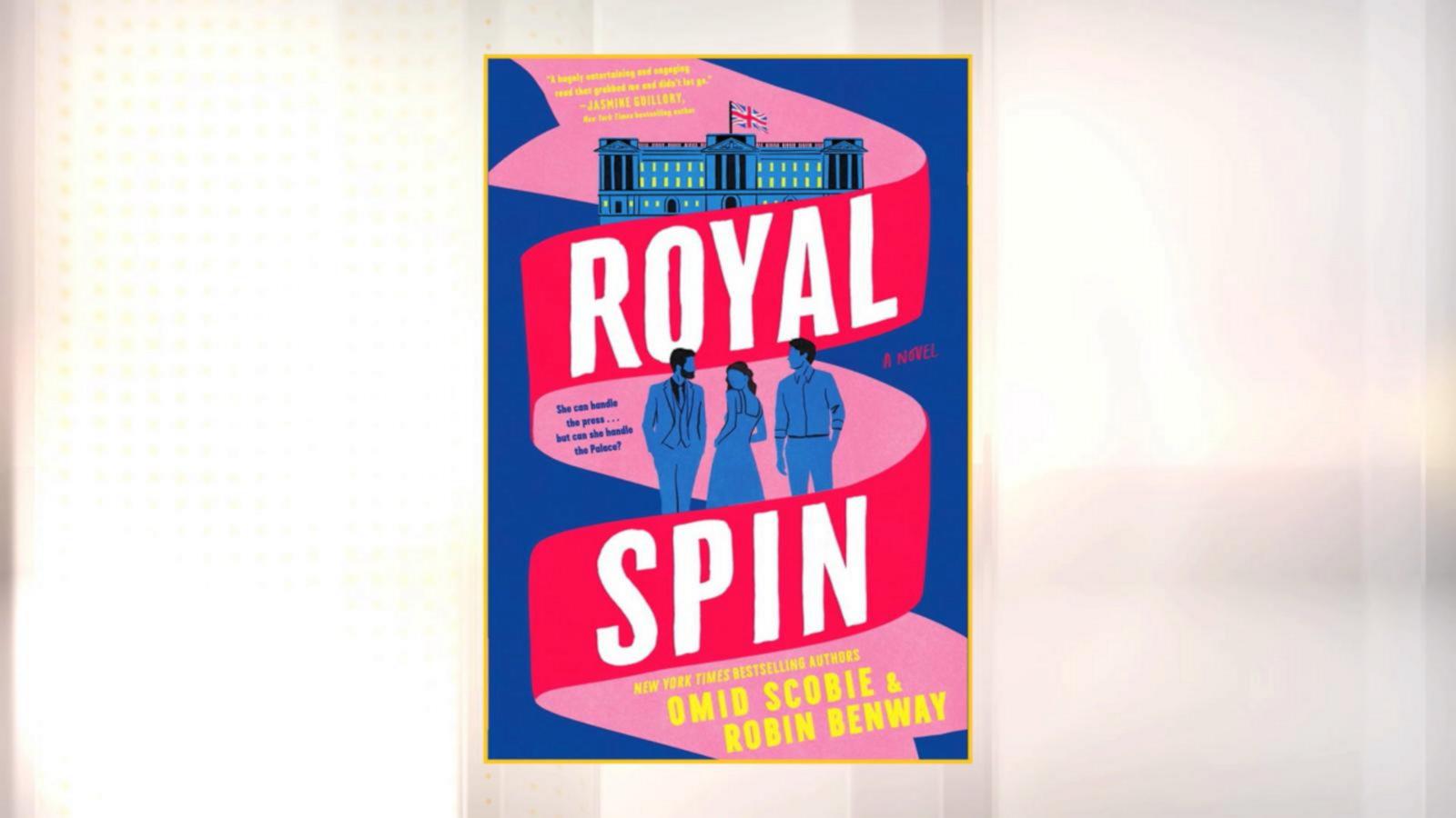 الأميرة مايكل من كينت في عام 2017، عندما ارتدت "بروشاً" يصور محارباً أسود 