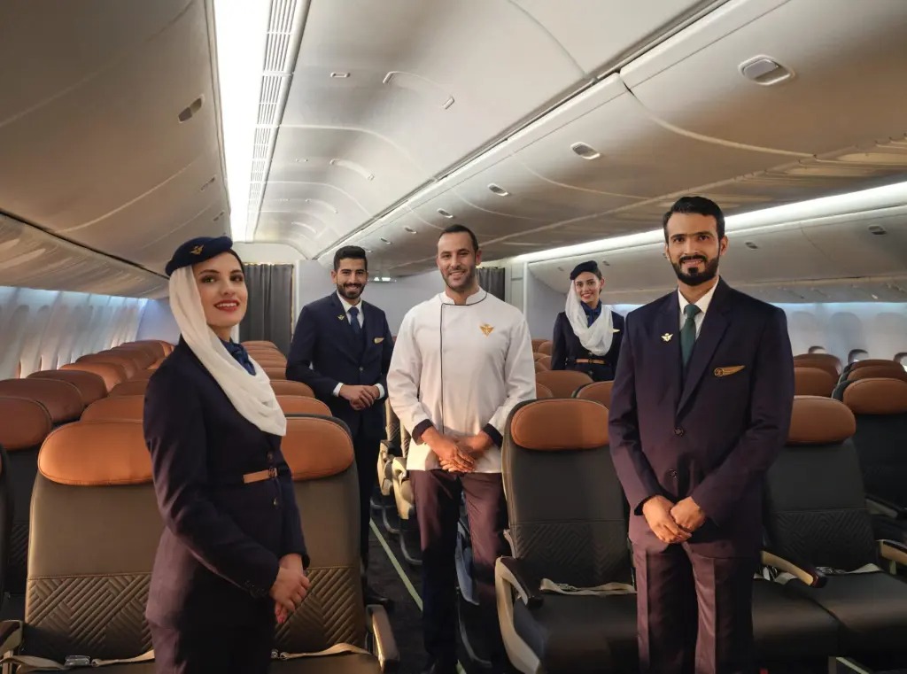  أفضل طاقم مقصورة من Business Traveller 2025