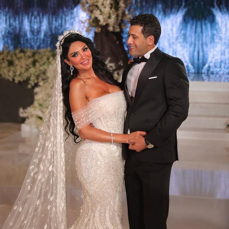 سالي عبد السلام مع زوجها