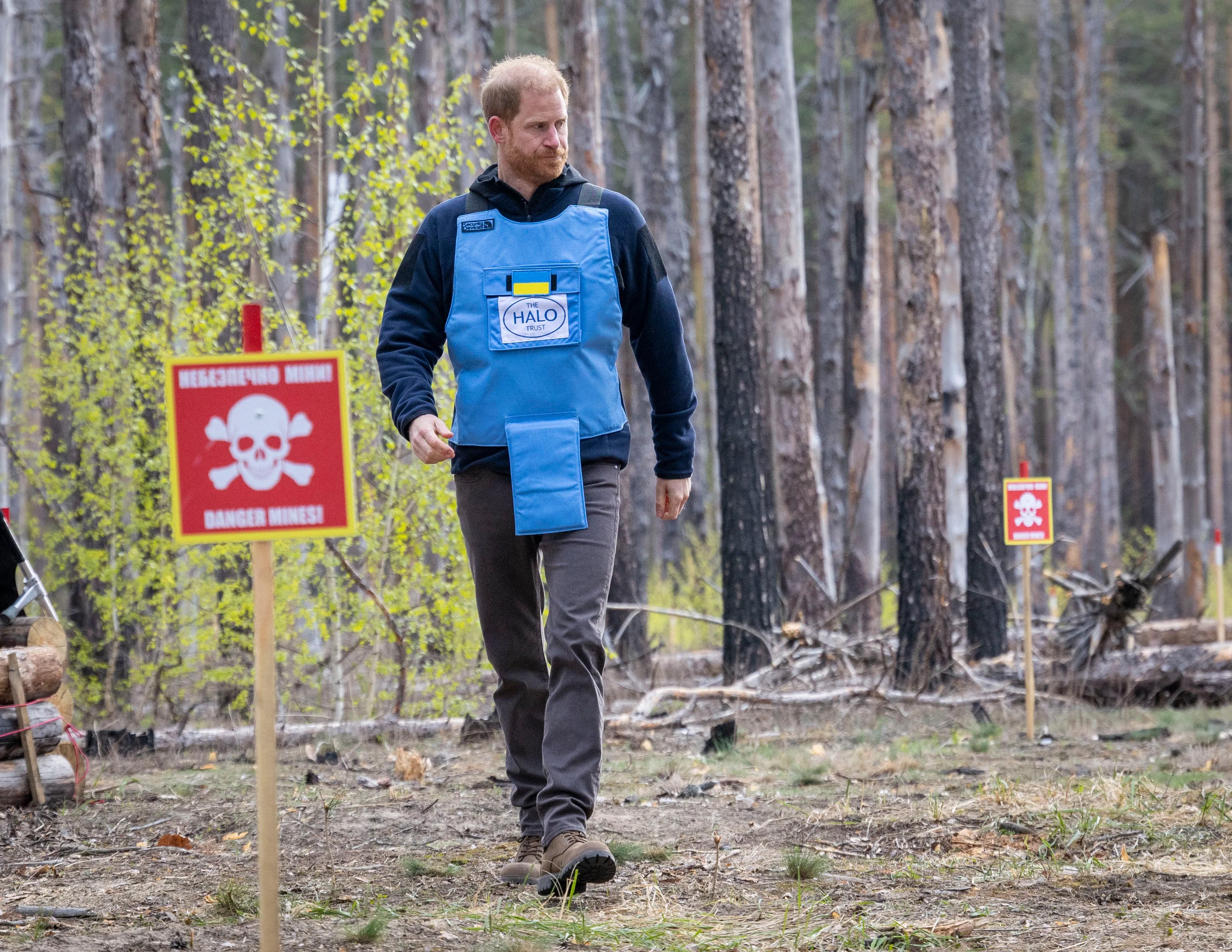زيارة هاري لمؤسسة "هالو ترست"