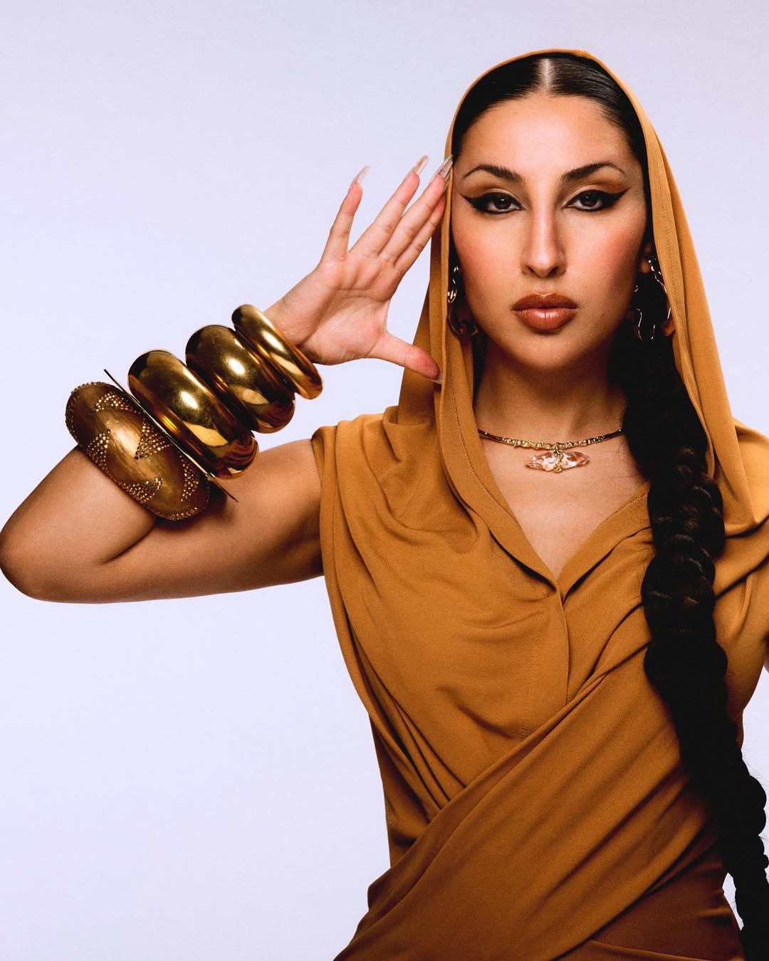 الفنانة زينة ميتس