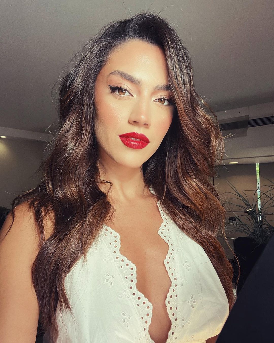 ستيفاني عطالله بتسريحات الشعر الويفي