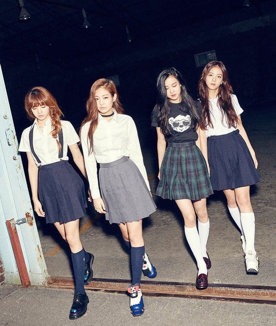  فرقة BLACKPINK