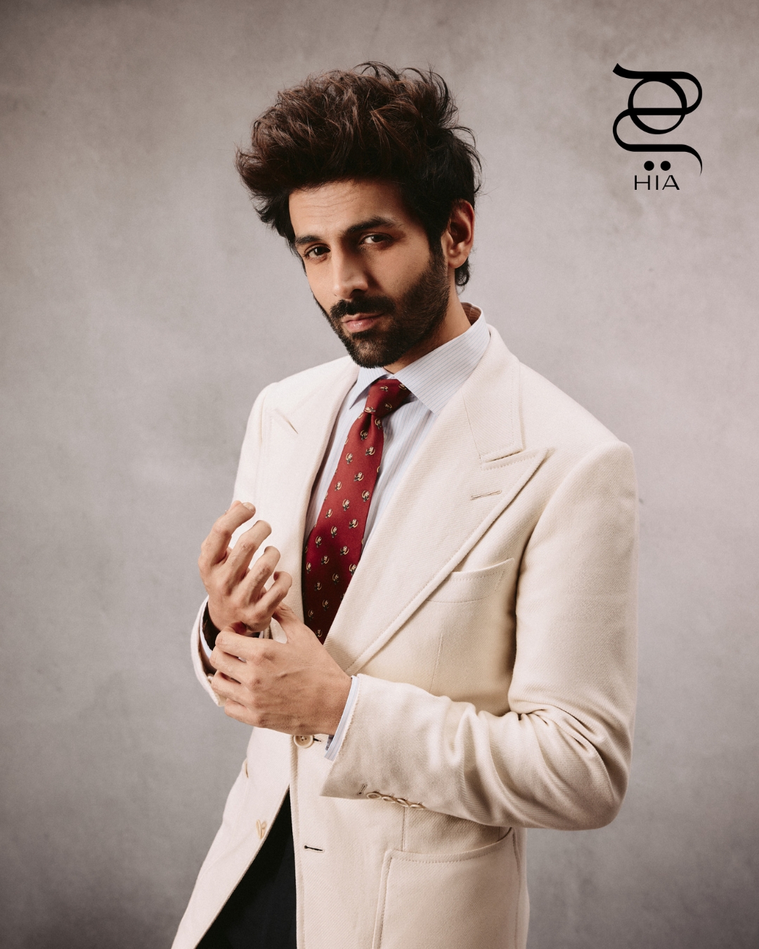 نجم بوليوود الشهير كارتيك آريان