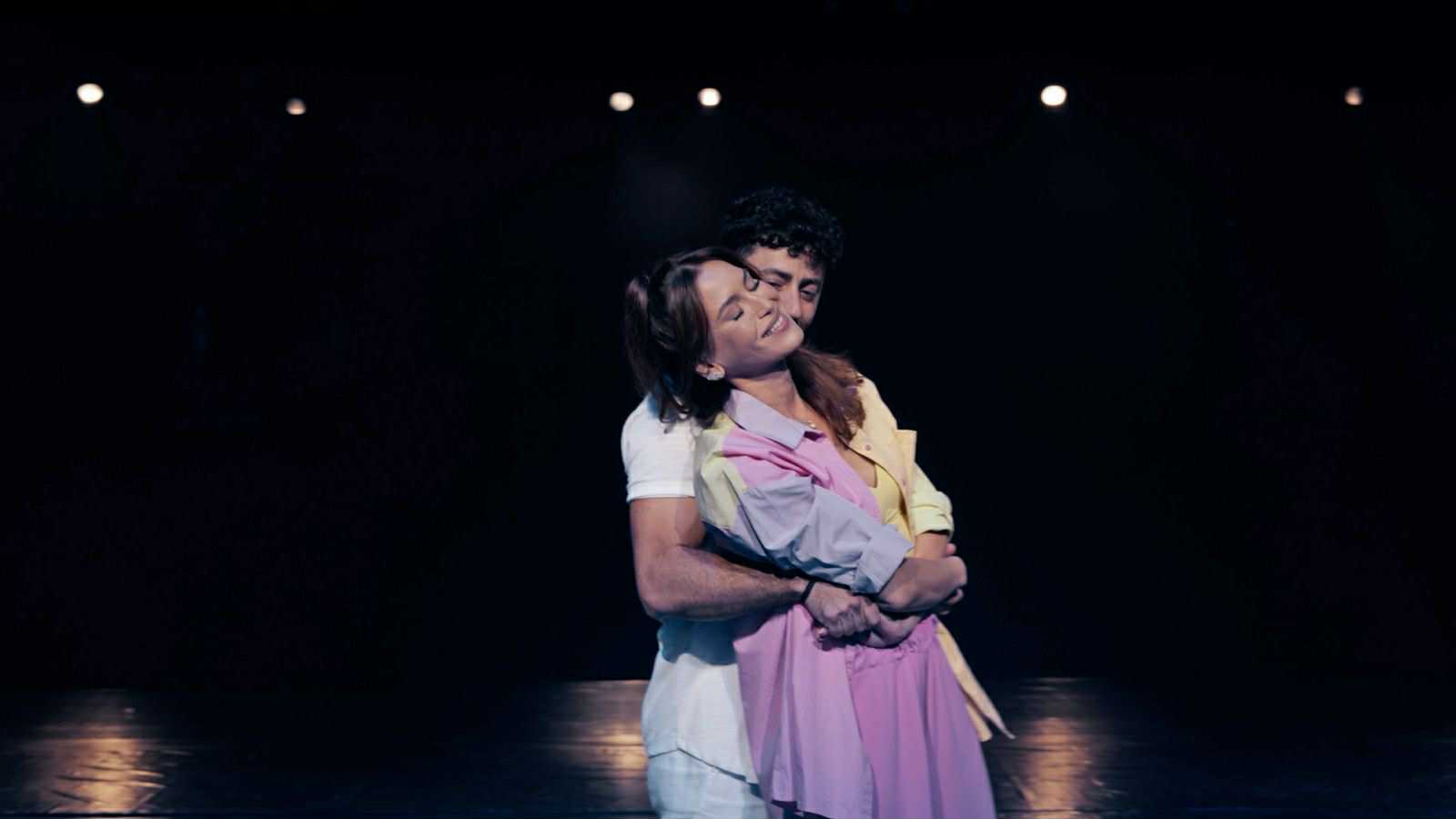 عملٍ غنائي بعنوان "حياتي الثالثة"