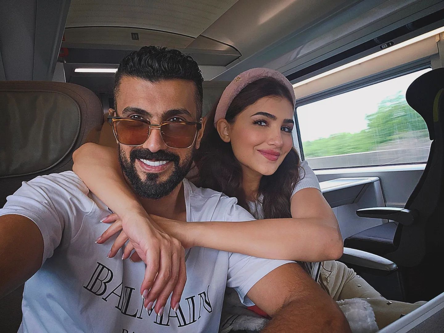 هكذا تحولت مي عمر للنجمة الأنجح في الدراما وعالم الموضة - مجلة هي
