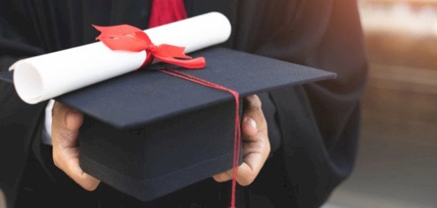 تهنئة تخرج من الجامعة