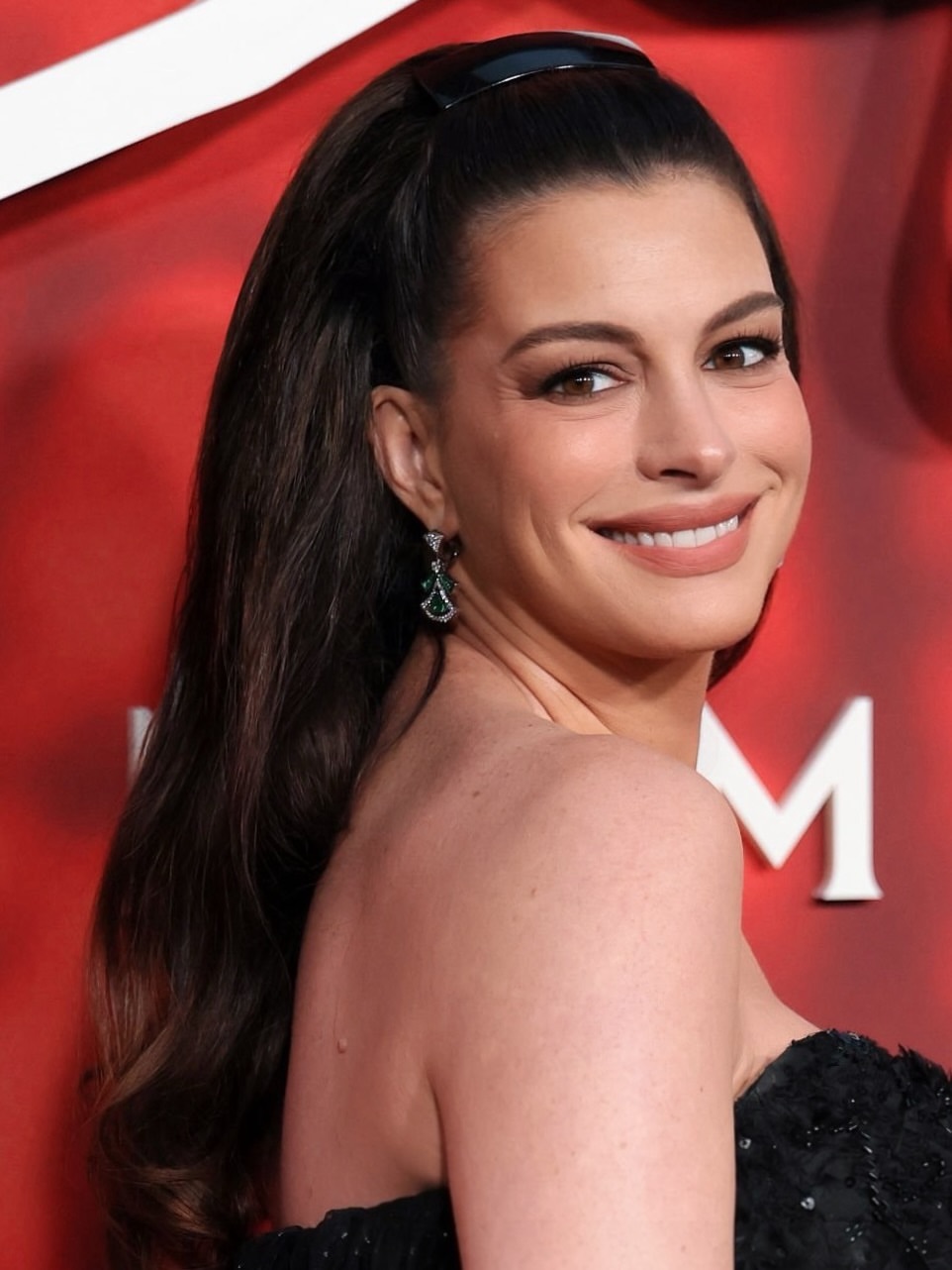  Anne Hathaway