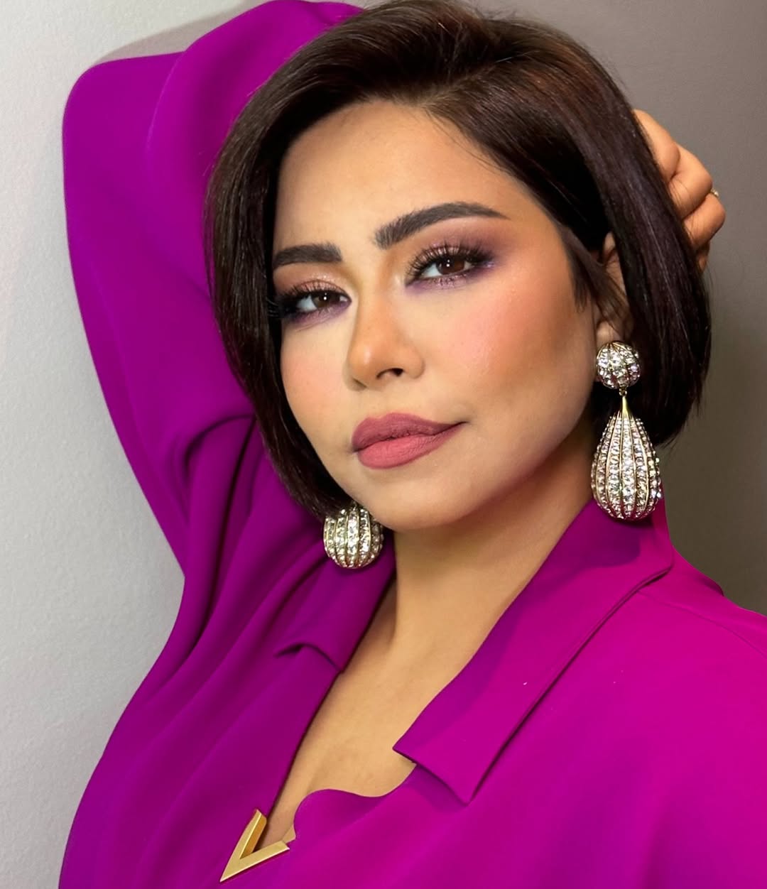 شيرين عبد الوهاب – البنفسجي المخملي بنفحة فنية