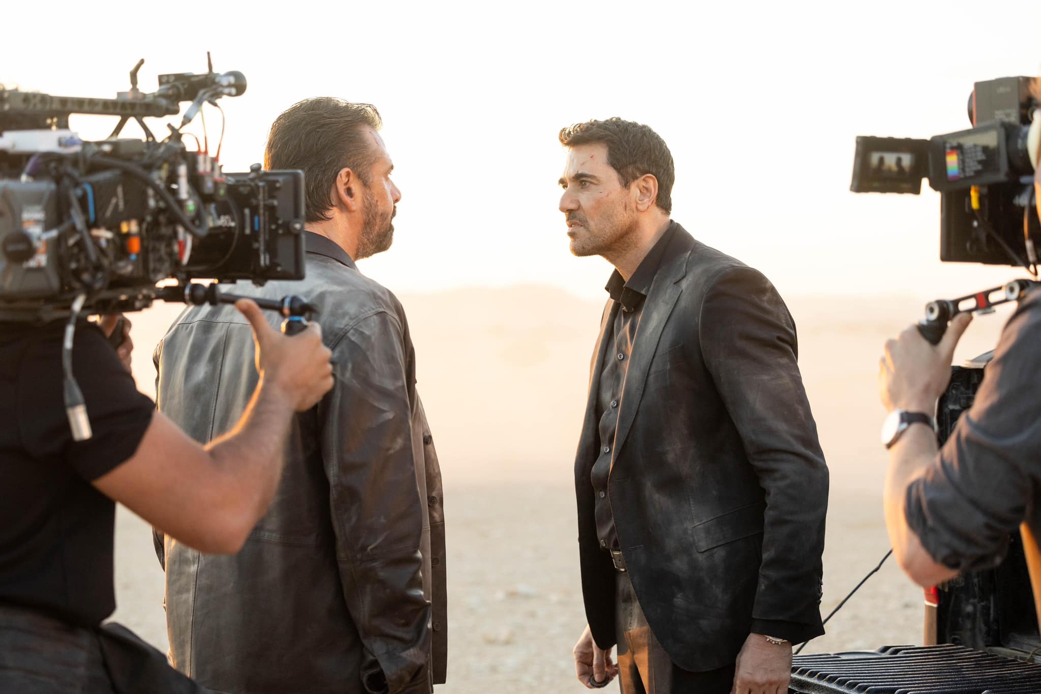 كريم عبد العزيز وأحمد عز في فيلم "The Seven Dogs"