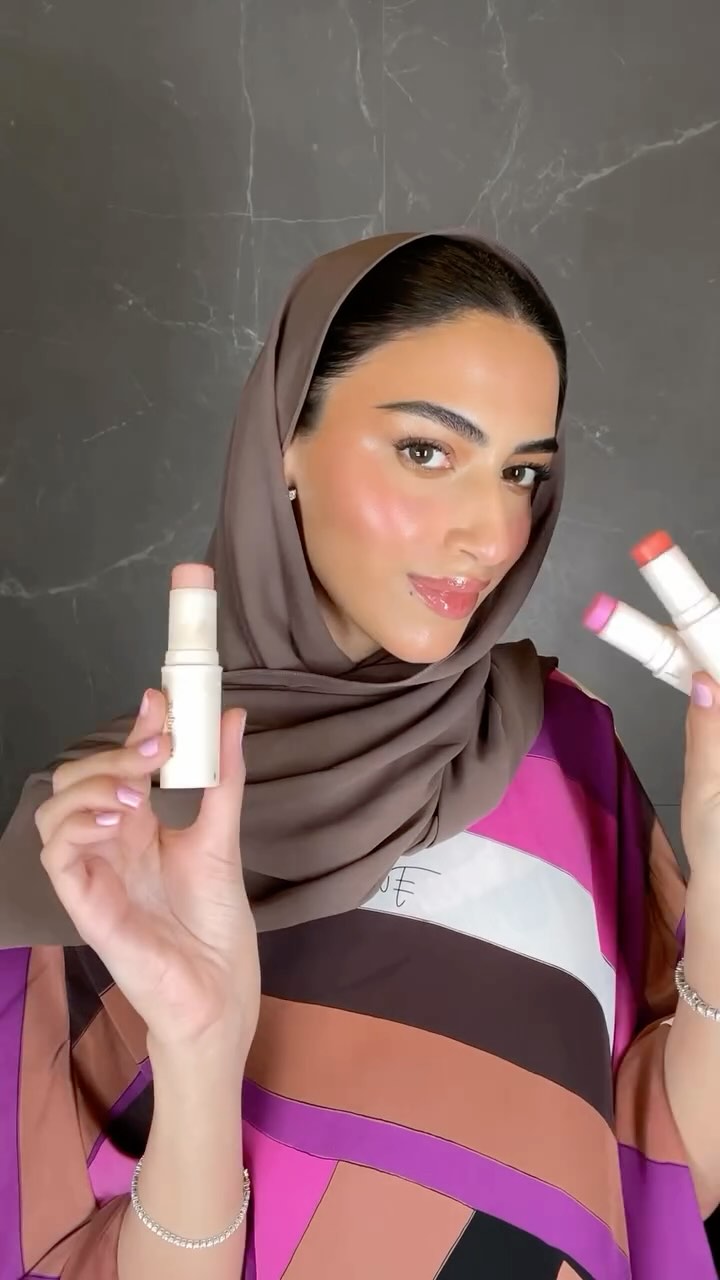 خبيرة التجميل والمؤثرة السعودية يارا النملة