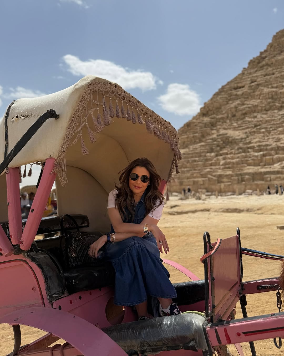 سارة دندراوي في أهرامات الجيزة