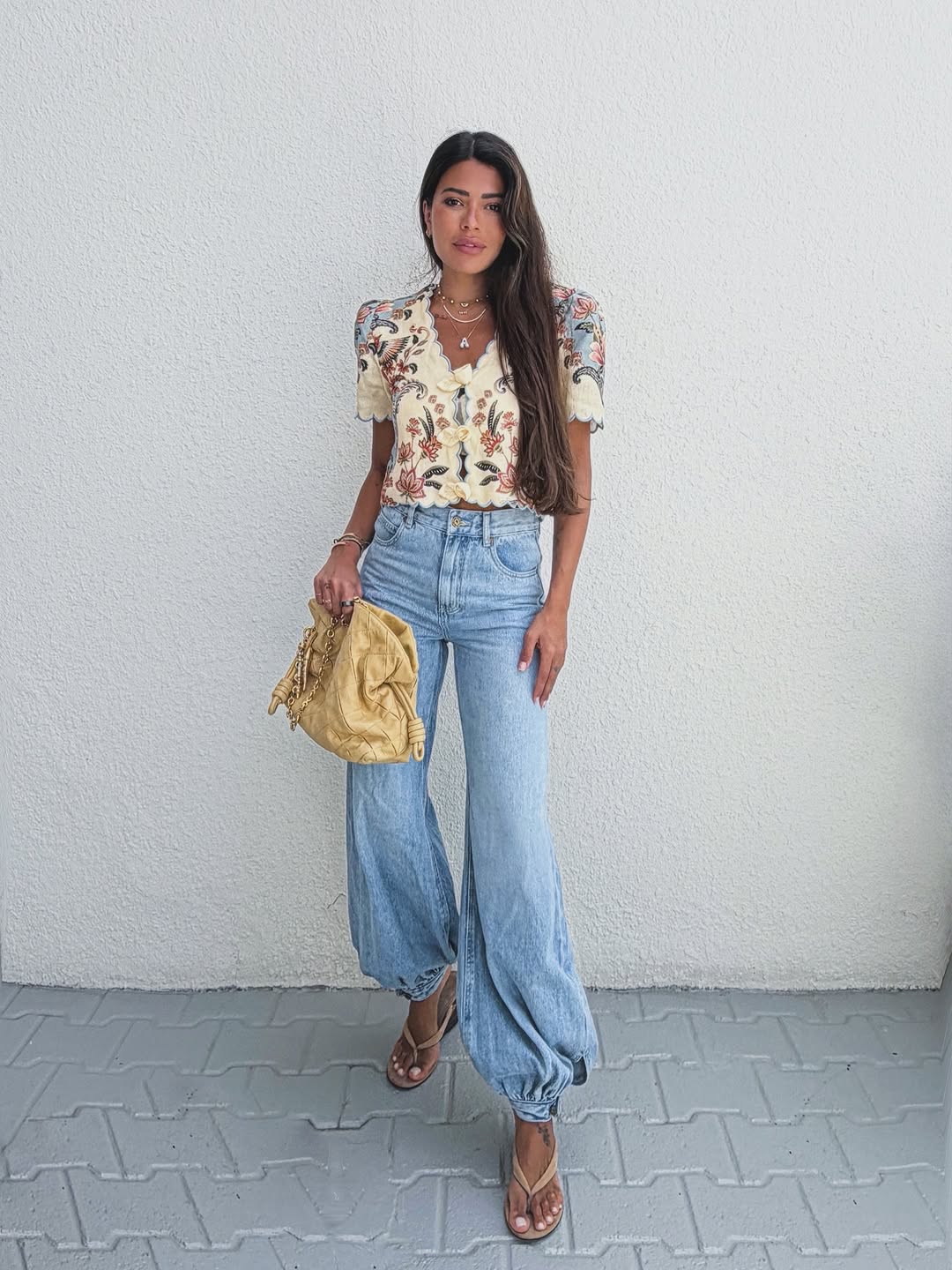 العنود بدر تتألق بالأناقة "البوهيمية" بنكهة برازيلية