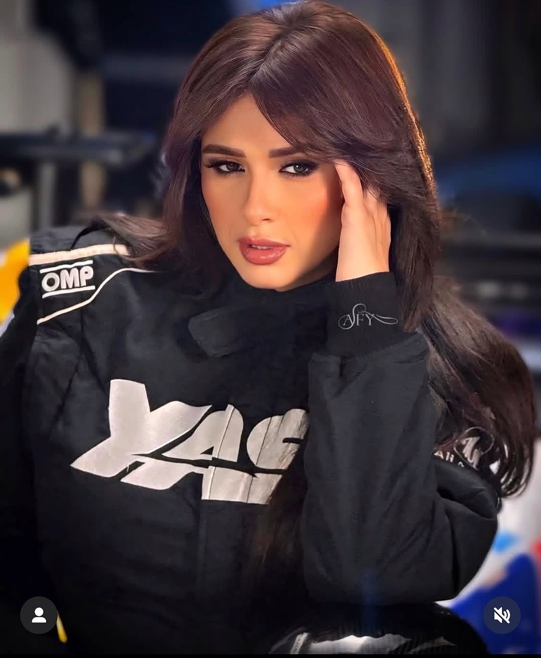 ياسمين عبد العزيز في حلبة مرسى ياس مارينا
