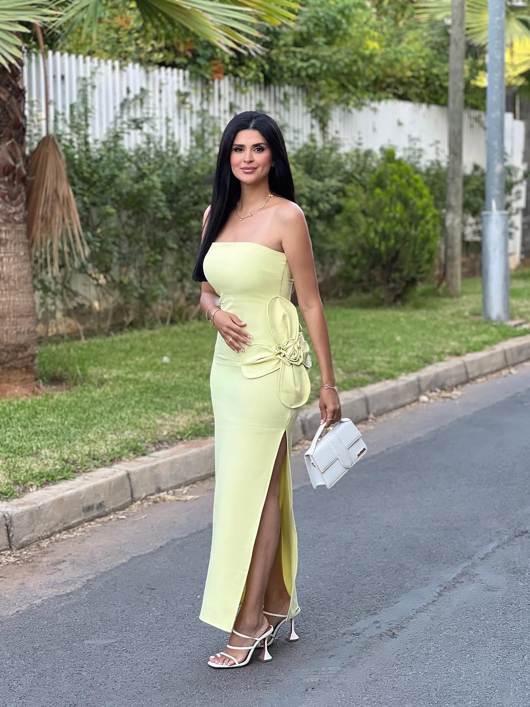 سلمى رشيد بفستان أخضر ليموني
