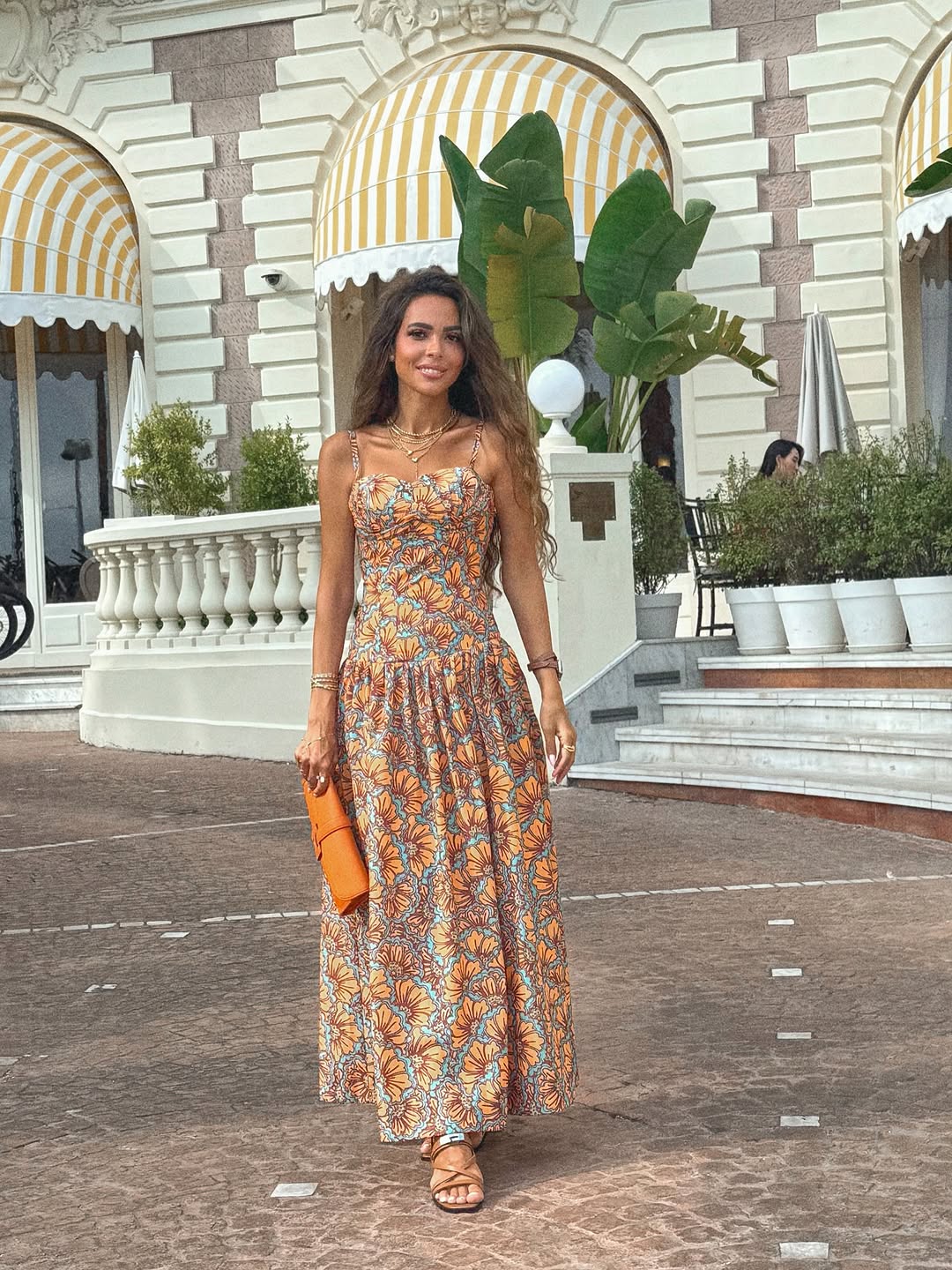عالية خليل بإطلالة نهارية مستوحاة من الطبيعة