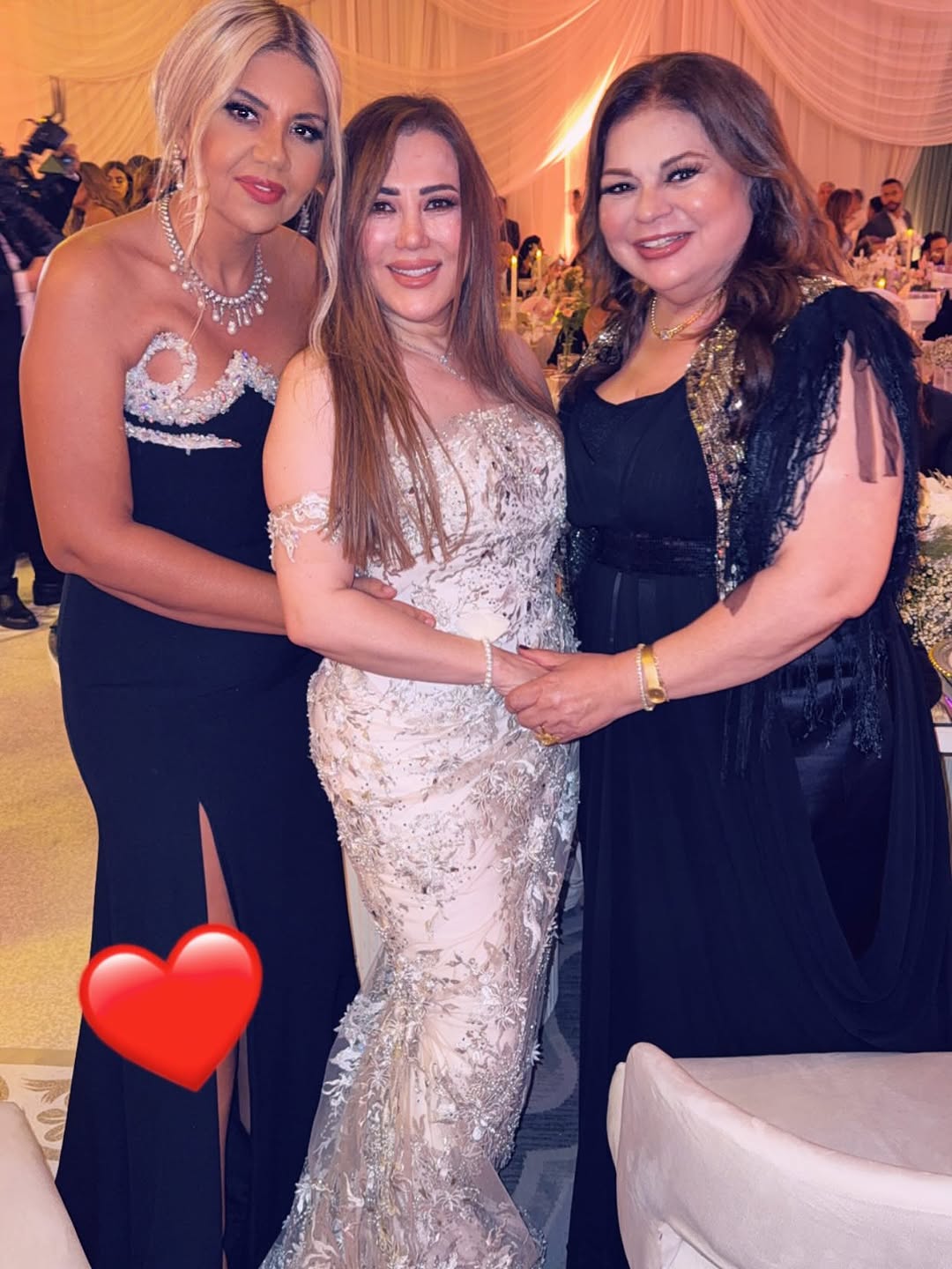 ابنة الراحلة فيروز مع بوسي شلبي وماجدة زكي