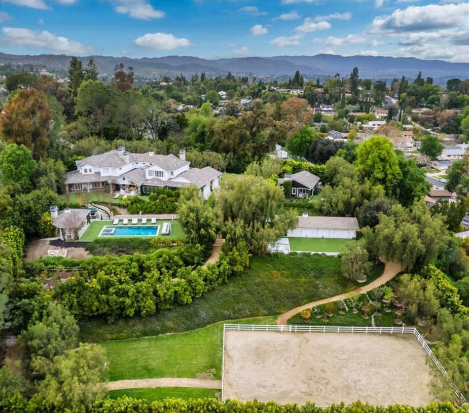 قصر الإسطبلات الجديد