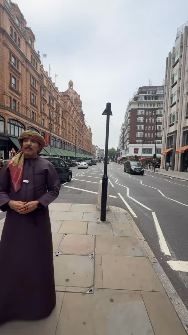 م