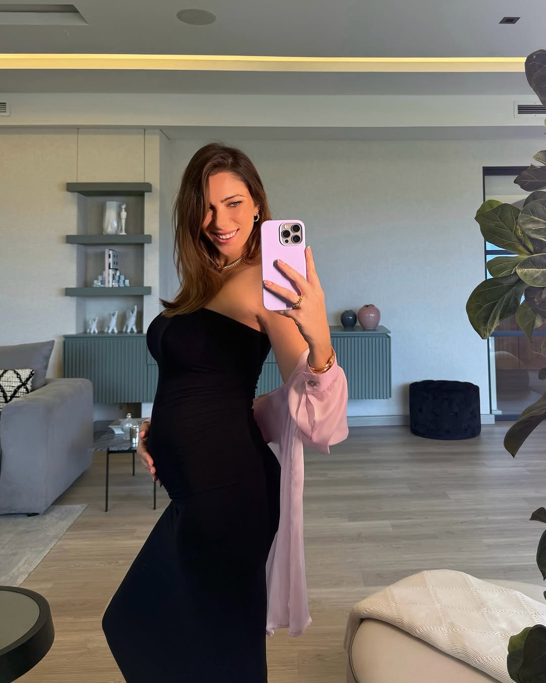 دانييلا رحمة في أول صورة لها بفترة حملها