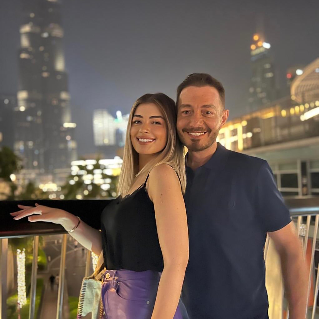 أحمد زاهر وابنته ليلى
