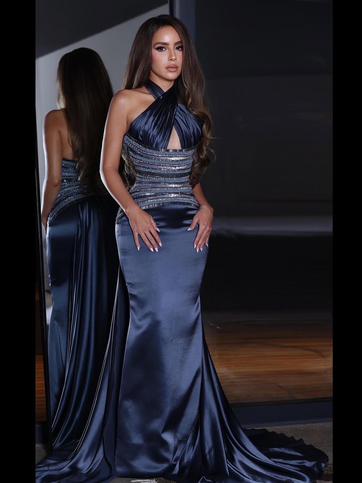 جميلة عوض بفستان أزرق من رامي قاضي في افتتاح مهرجان الجونة