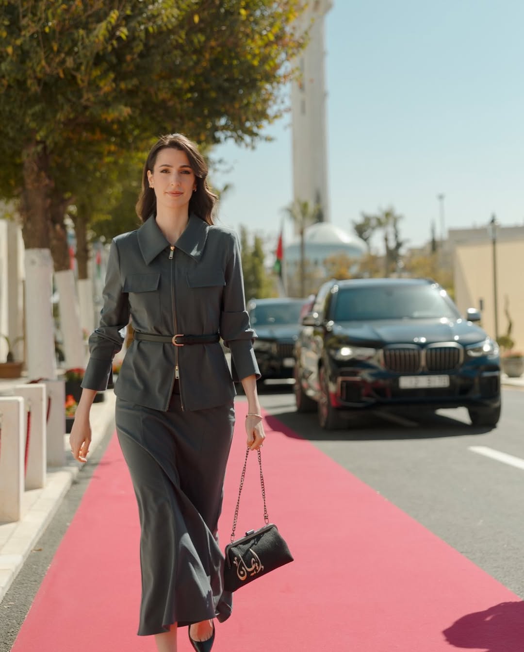 أسلوب الملكة رانيا والأميرة رجوة 