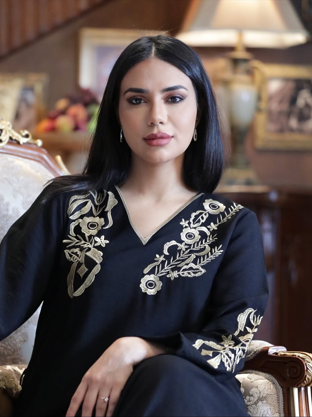 لبنى عبد العزيز