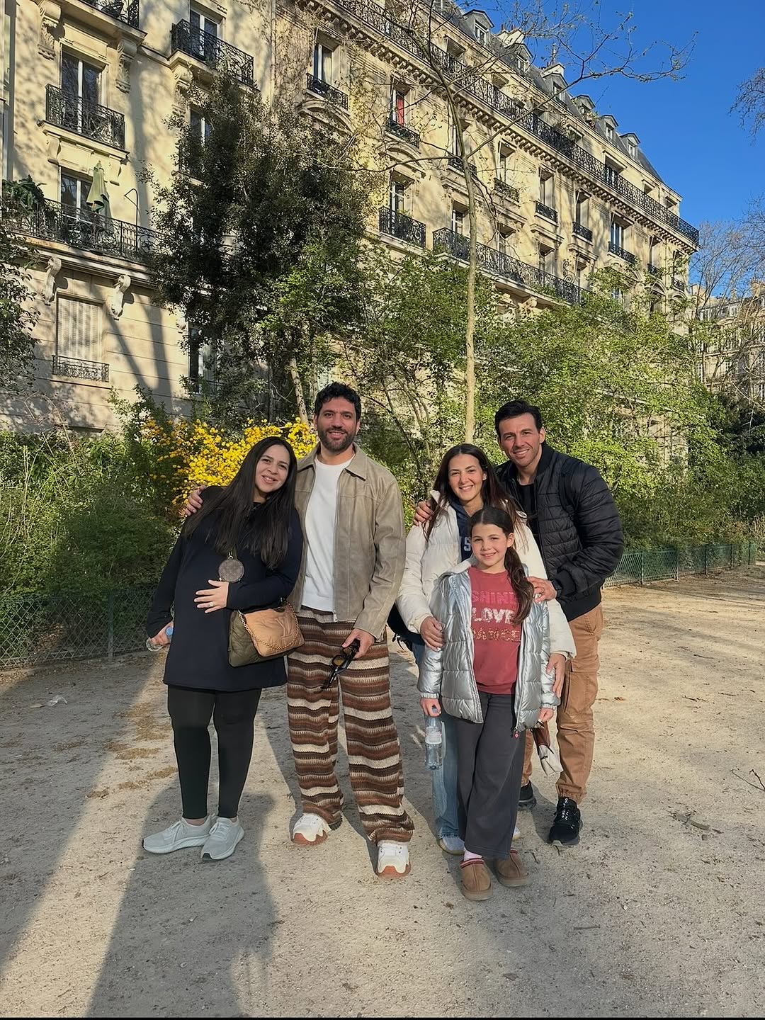 إيمي سمير غانم وحسن الرداد مع دنيا سمير غانم ورامي رضوان